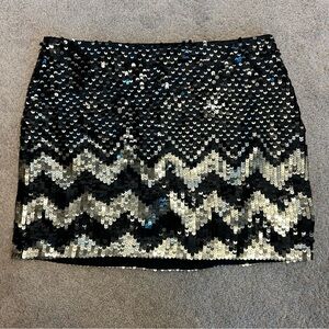 Alice + Olivia metallic gold black chevron sequin miniskirt Sz 8 sparky clubwear